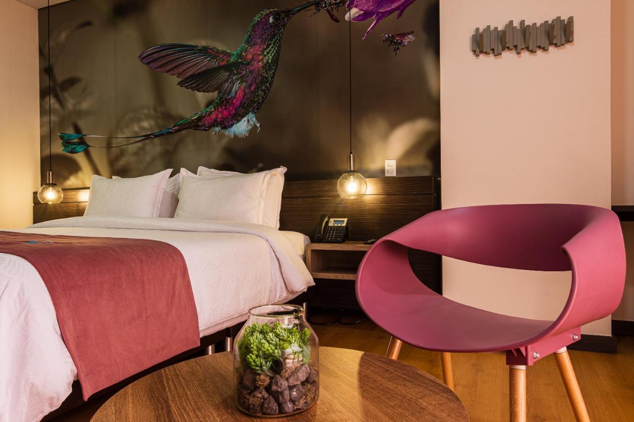 Hotel Vivre ميديلين المظهر الخارجي الصورة